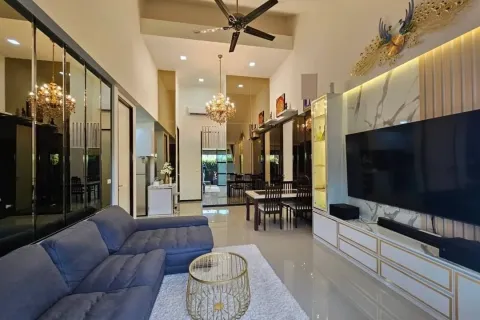 Casa de 2 dormitorios en Pattaya, Tailandia № 210924 - foto 17