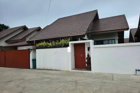 Casa de 2 dormitorios en Pattaya, Tailandia № 210924 - foto 22