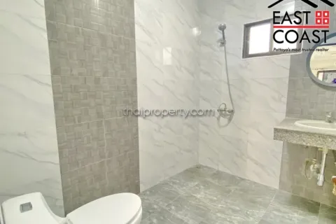 Casa de 3 dormitorios en Pattaya, Tailandia № 212536 - foto 15