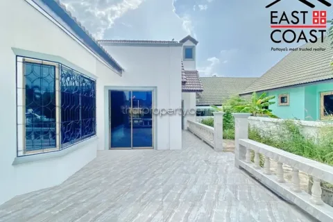 Casa de 3 dormitorios en Pattaya, Tailandia № 212536 - foto 6