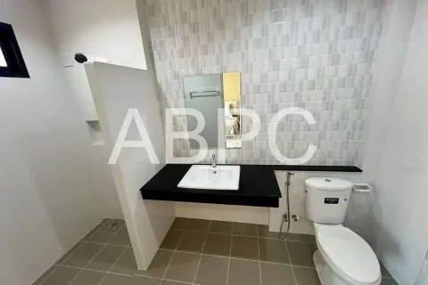 Adosado de 3 dormitorios en Pattaya, Tailandia № 211896 - foto 12