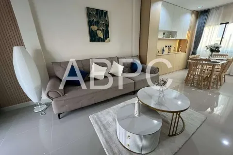 Adosado de 3 dormitorios en Pattaya, Tailandia № 211896 - foto 11