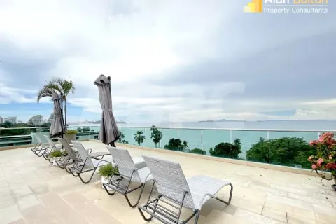 Condo in Pattaya, Thailand, 2 bedrooms  № 211894