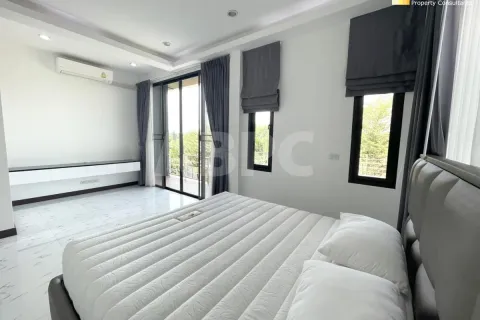 Casa de 3 dormitorios en Pattaya, Tailandia № 211895 - foto 9
