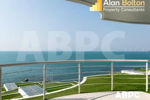 Condo in Pattaya, Thailand, 2 bedrooms  № 211893