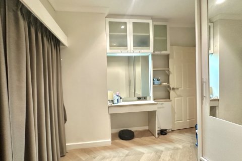 Кондоминиум с 2 спальнями в Ваттхане, Бангкок, Таиланд № 151617 - фото 3