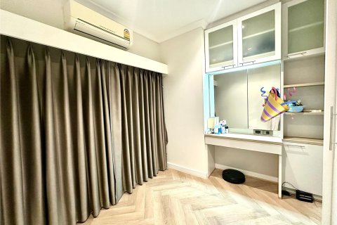 Кондоминиум с 2 спальнями в Ваттхане, Бангкок, Таиланд № 151617 - фото 7