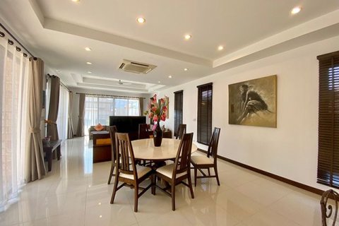 Villa in Phuket, Thailand 3 bedrooms № 153192 - photo 3