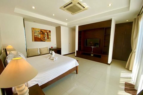 Villa in Phuket, Thailand 3 bedrooms № 153192 - photo 13