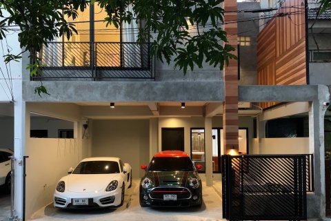 Townhouse à Watthana, Bangkok, Thaïlande 3 chambres № 200639