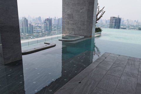 Studio in the Condo in Watthana, Bangkok, Thailand  № 167944 - photo 7