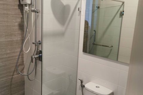 Studio in the Condo in Watthana, Bangkok, Thailand  № 167944 - photo 6