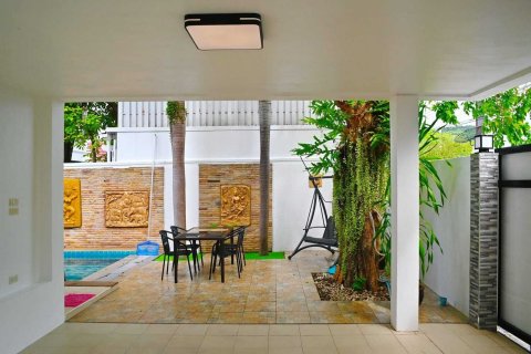 Villa in Phuket, Thailand 2 bedrooms № 167787 - photo 18