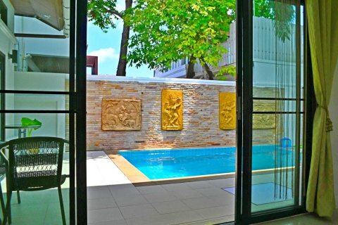 Villa in Phuket, Thailand 2 bedrooms № 167787 - photo 2