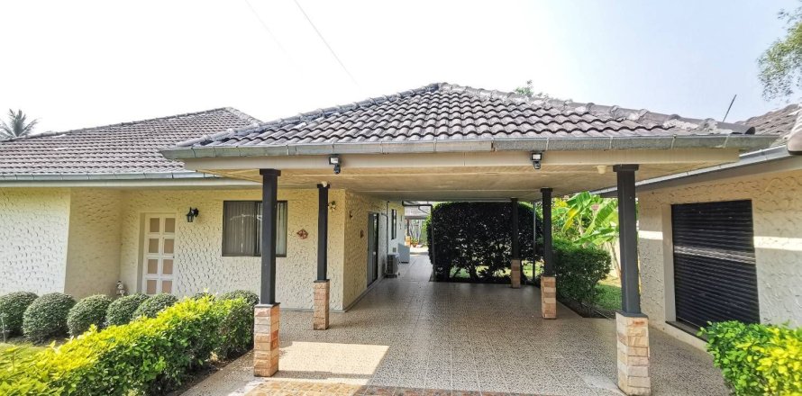 Вилла в Хуа Хине, Таиланд с 2 спальнями  № 167786