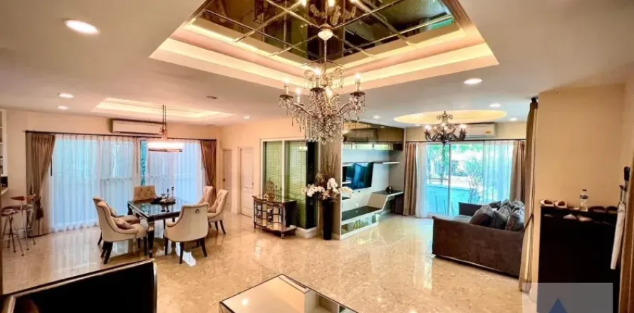 Haus in Saphan Sung, Bangkok, Thailand 4 Schlafzimmer № 216948