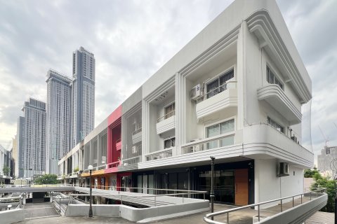 Офис в Ваттхане, Бангкок, Таиланд  № 148001 - фото 1