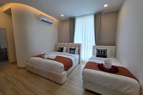 Villa in Pattaya, Thailand 5 bedrooms № 148002 - photo 17
