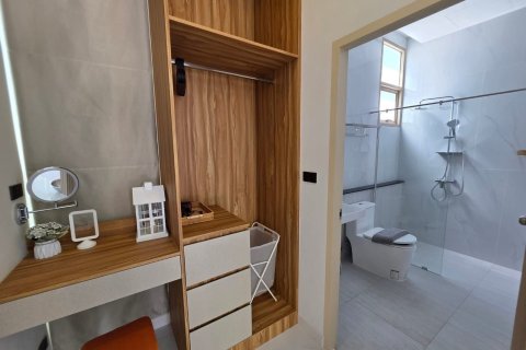 Villa in Pattaya, Thailand 5 bedrooms № 148002 - photo 28