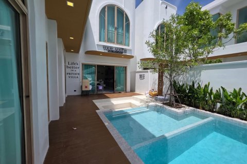 Villa in Pattaya, Thailand 5 bedrooms № 148002 - photo 5