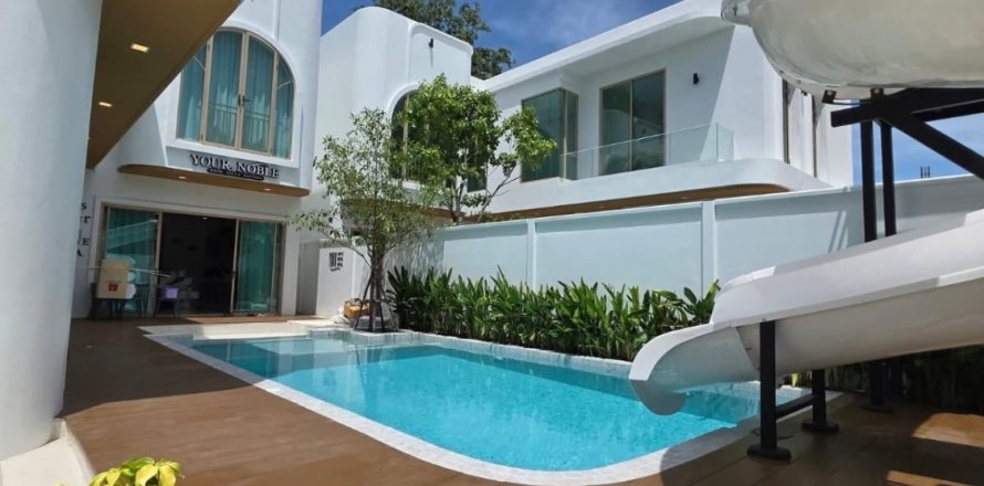 Villa in Pattaya, Thailand 5 bedrooms № 148002