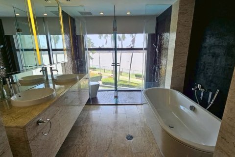 Penthouse in Yan Nawa, Bangkok, Thailand 4 bedrooms № 148005 - photo 7