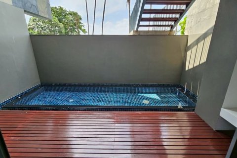 Penthouse in Yan Nawa, Bangkok, Thailand 4 bedrooms № 148005 - photo 12