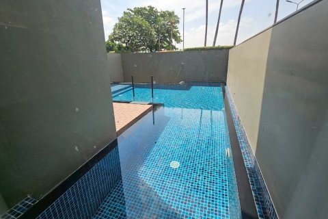 Penthouse in Yan Nawa, Bangkok, Thailand 4 bedrooms № 148005 - photo 13