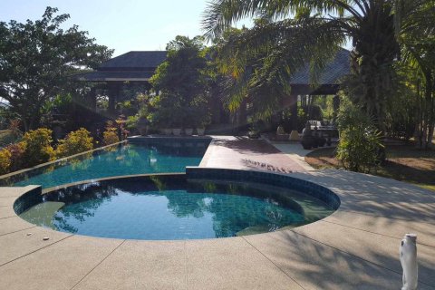 Propriété commerciale à Chiang Mai, Thaïlande 380 m2 № 162819 - photo 22