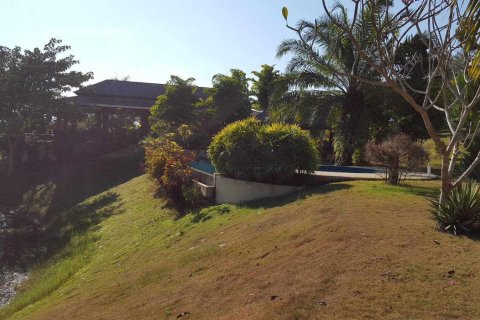 Коммерческая недвижимость в Чиангмае, Таиланд 380м2  № 162819 - фото 17