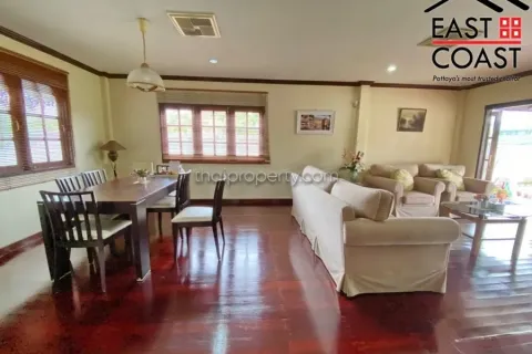 Casa de 3 dormitorios en Pattaya, Tailandia № 213816 - foto 10