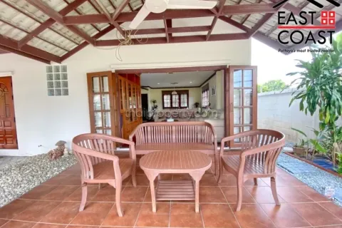 Casa de 3 dormitorios en Pattaya, Tailandia № 213816 - foto 7