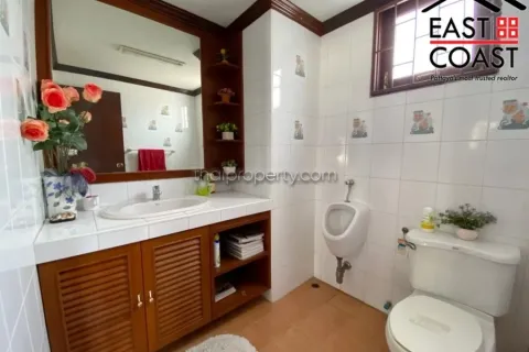 Casa de 3 dormitorios en Pattaya, Tailandia № 213816 - foto 14