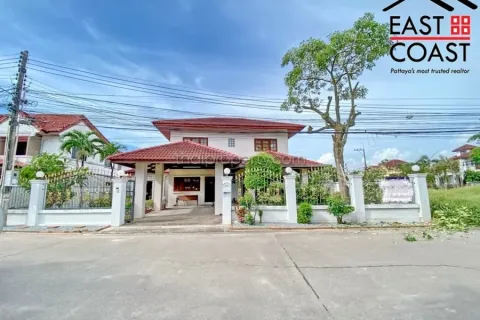 Casa de 3 dormitorios en Pattaya, Tailandia № 213816