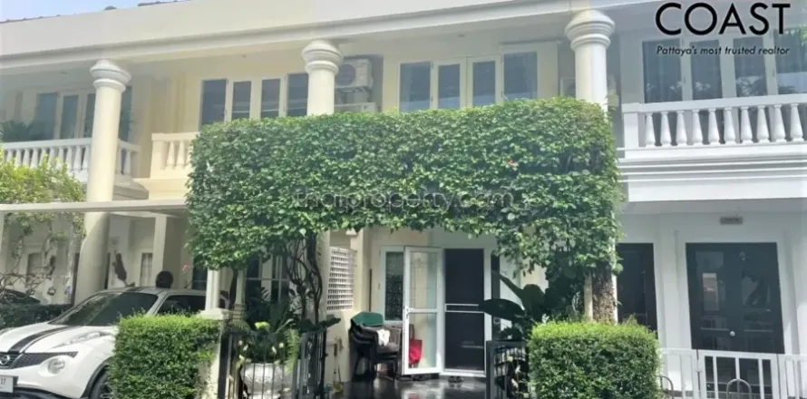 Casa de 3 dormitorios en Pattaya, Tailandia № 213822