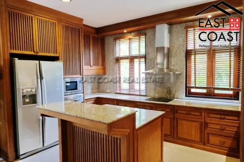 Casa de 3 dormitorios en Pattaya, Tailandia № 213818 - foto 6