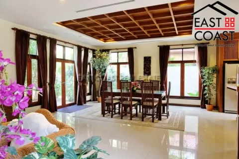 Casa de 3 dormitorios en Pattaya, Tailandia № 213818 - foto 5