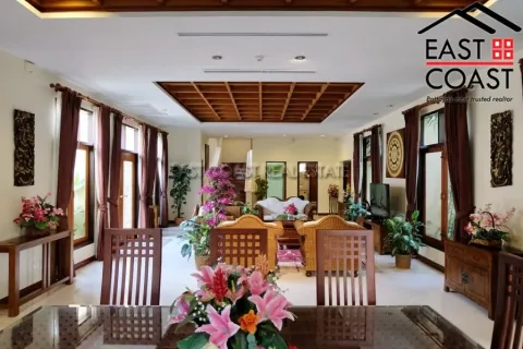 Casa de 3 dormitorios en Pattaya, Tailandia № 213818 - foto 9