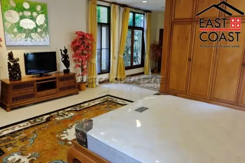 Casa de 3 dormitorios en Pattaya, Tailandia № 213818 - foto 13