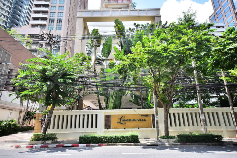 Condo in Bangkok, Thailand, 3 bedrooms  № 185991 - photo 6