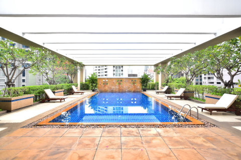 Condo in Bangkok, Thailand, 3 bedrooms  № 185991 - photo 9