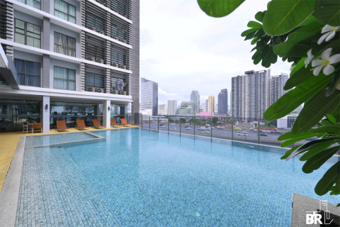 Condo à Bangkok, Thaïlande, 3 chambres  № 185991 - photo 2