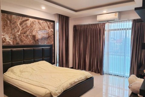 Maison à Phitsanulok, Thaïlande 6 chambres № 171978 - photo 9