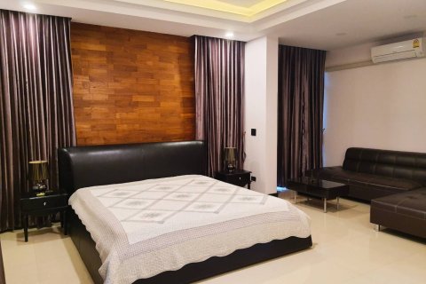 Maison à Phitsanulok, Thaïlande 6 chambres № 171978 - photo 4