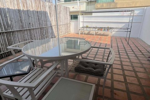 Townhouse in Watthana, Bangkok, Thailand 4 bedrooms № 171977 - photo 4