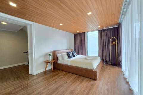 Кондоминиум с 4 спальнями в Ваттхане, Бангкок, Таиланд № 171981 - фото 19