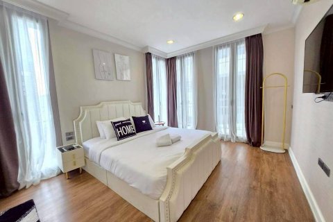 Кондоминиум с 4 спальнями в Ваттхане, Бангкок, Таиланд № 171981 - фото 20