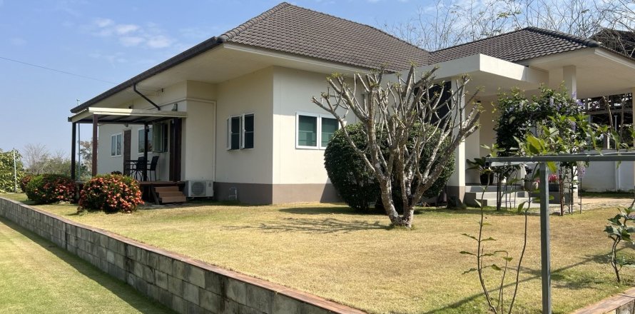 House in Loei, Thailand 3 bedrooms № 162979