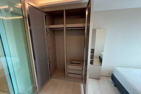 Студия в кондо в Клонг Тоэй, Бангкок, Таиланд № 162974 - фото 13