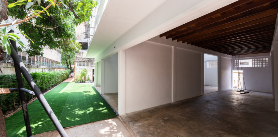 Shophouse in Phra Nakhon, Bangkok, Thailand № 138379